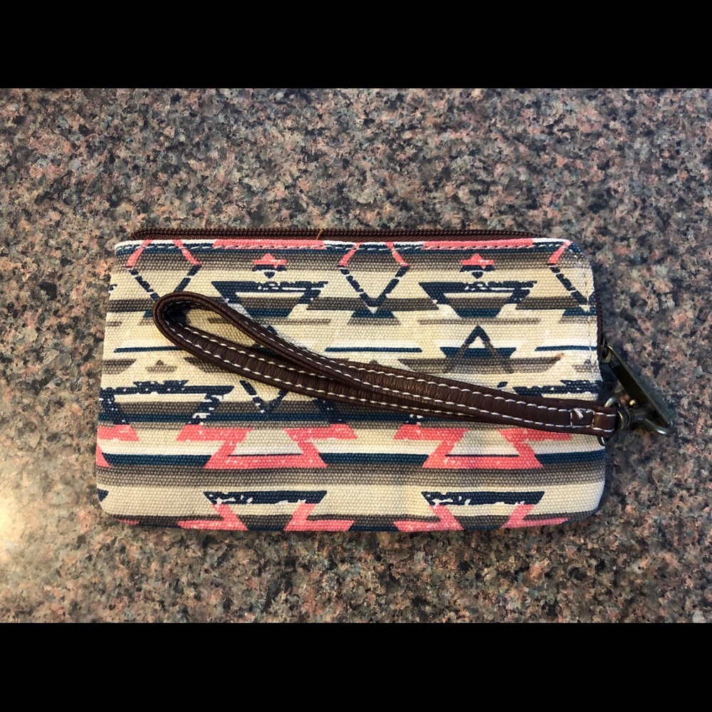 Maurices wristlet